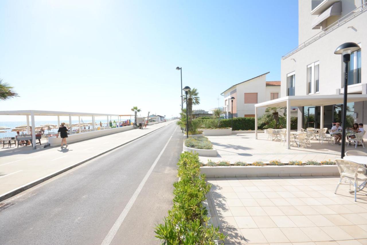 Hotel Caravel Marotta Εξωτερικό φωτογραφία