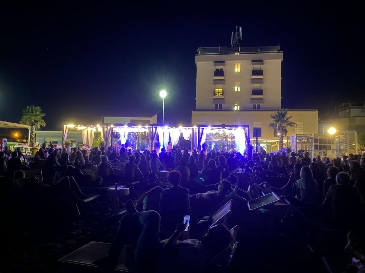 Hotel Caravel Marotta Εξωτερικό φωτογραφία