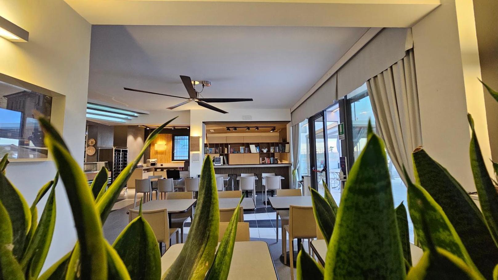 Hotel Caravel Marotta Εξωτερικό φωτογραφία
